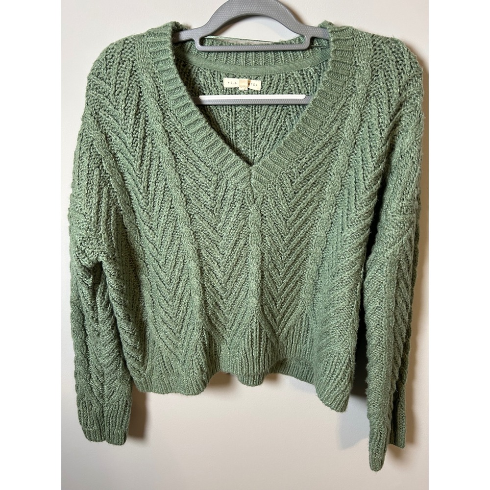 LA Hearts Sage Green‎ Chevron Cable Knit V-Neck Sweater Small